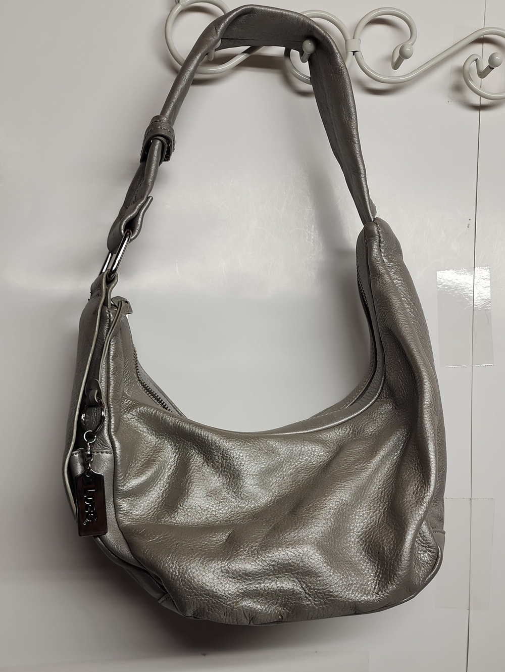 LUCE Sleek Pebbled Leather Shoulder Hobo Bag in Light Gray Minimalist Quality!